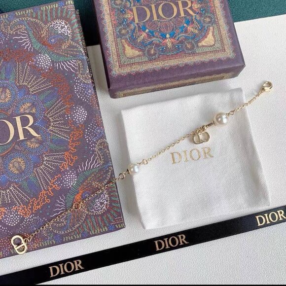Dior CD Logo Pearl Bracelet - Picture 5 of 8